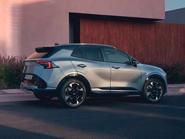 lateral novo kia sportage hev
